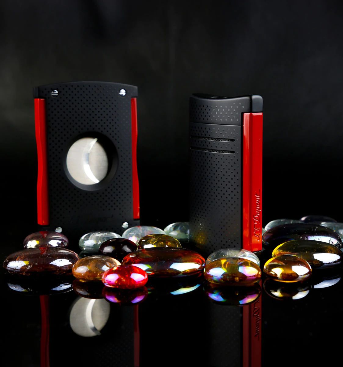 Accendino Unisex Dupont New MaxiJet Fiamma Acciaio Nero Lavorato Rosso 020160N