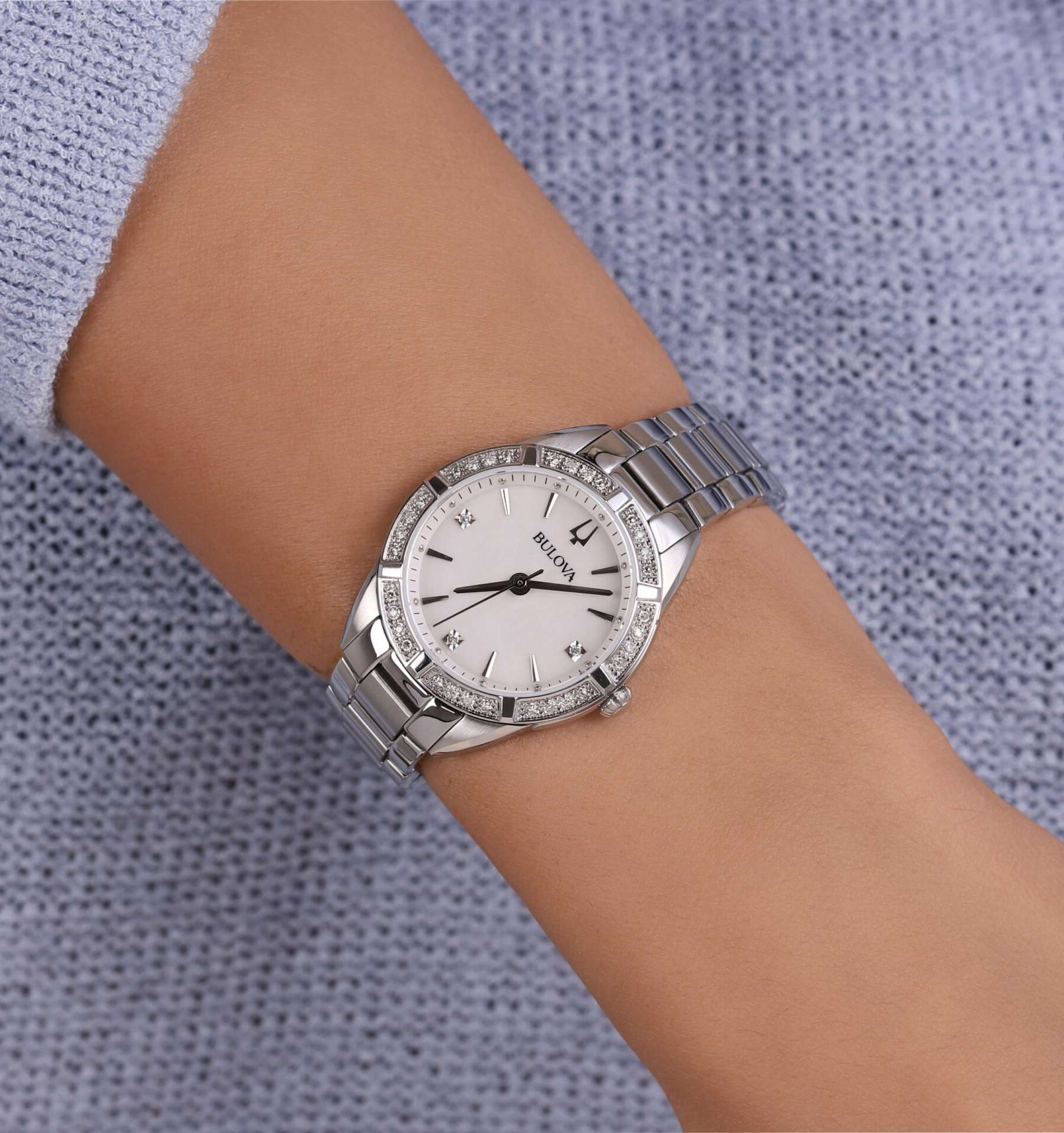 Orologio Donna Bulova Quarzo Solo Tempo Sutton Acciaio Madreperla Diamanti 96R228