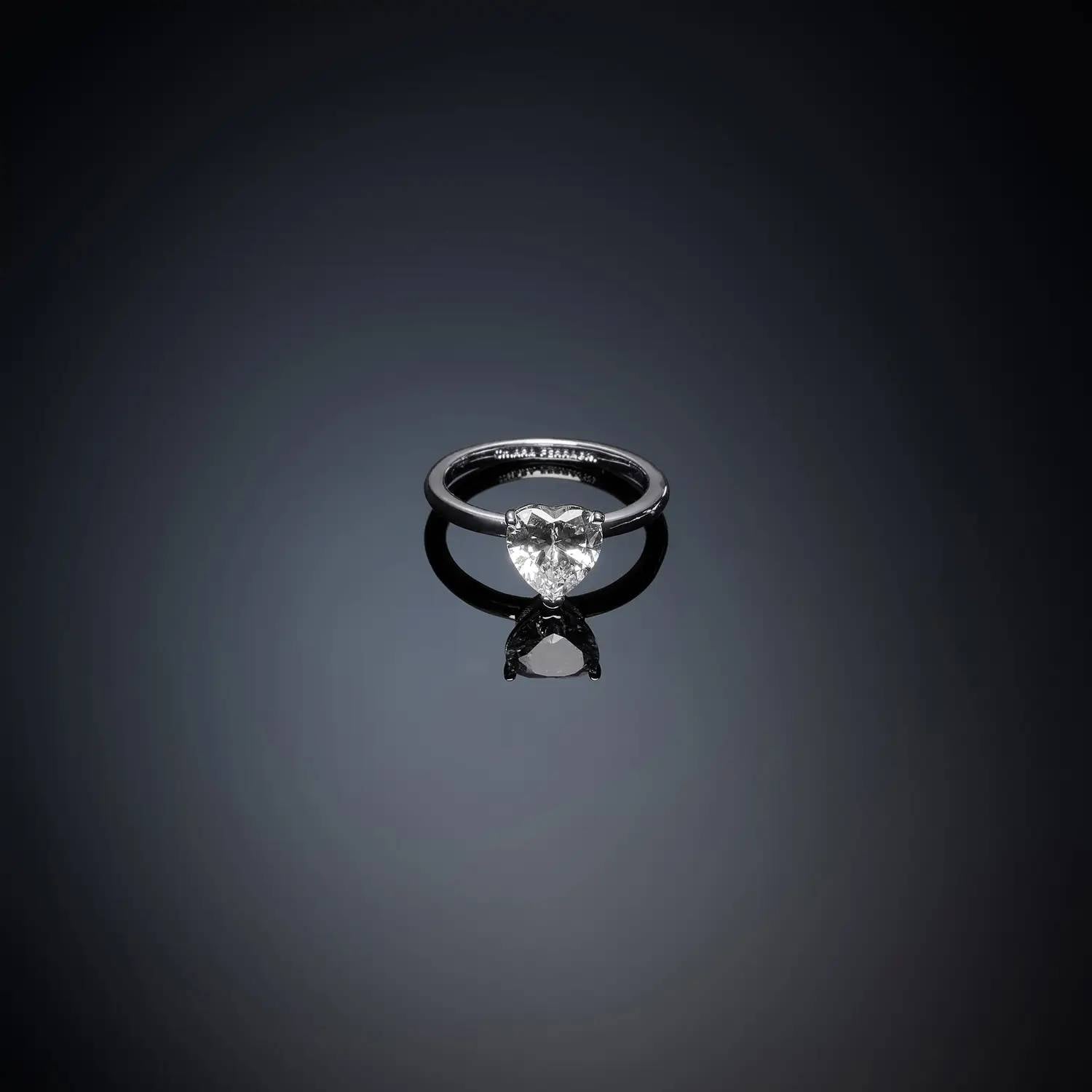 Anello Donna Chiara Ferragni Cuore Zirconi Bianchi Solitario J19AVI39012
