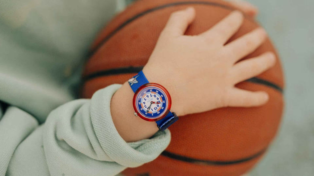 Orologio Bambino Swatch Flik Flak Yeeew Squalo Quarzo Solo Tempo Blu Rosso ZFBNP211