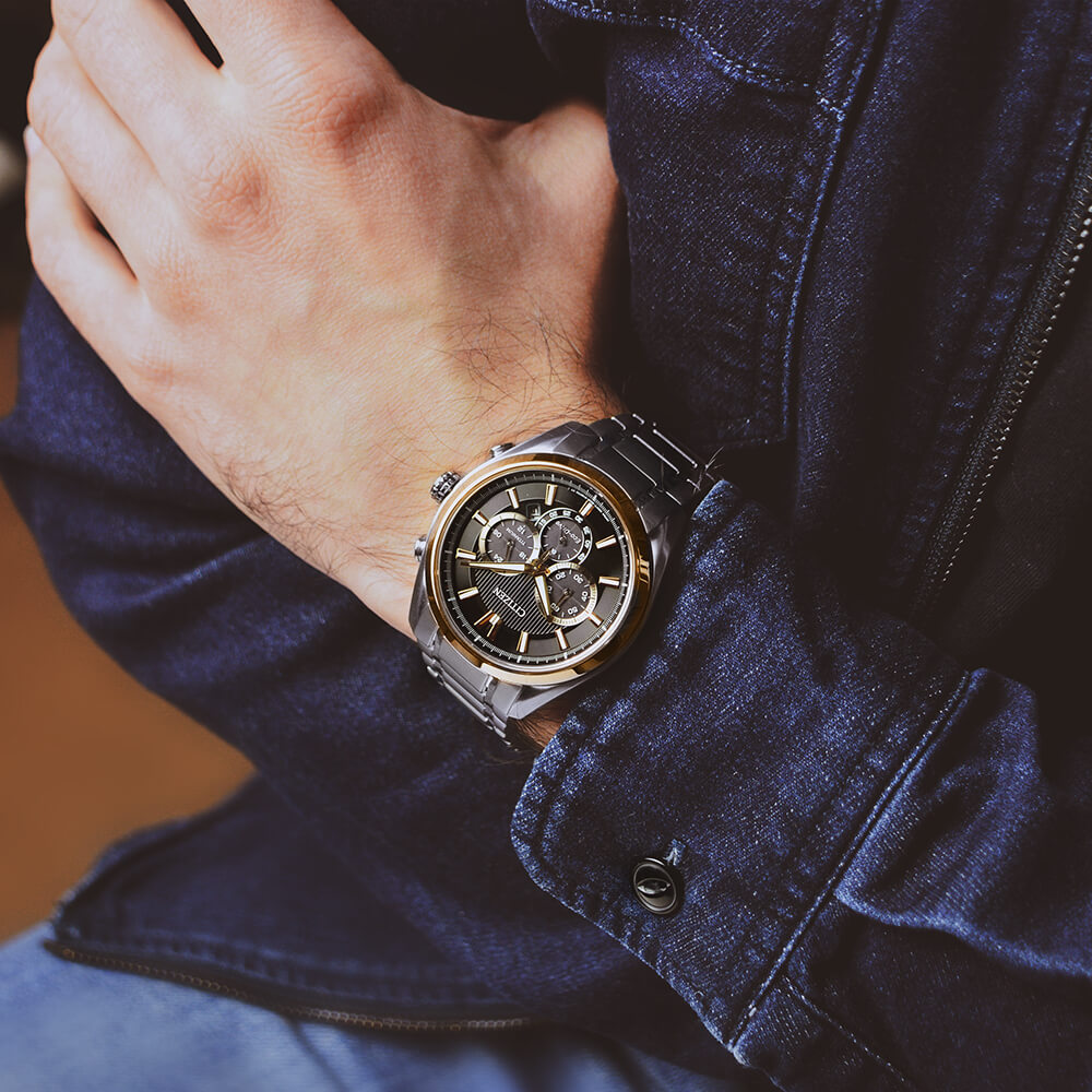 Orologio Uomo Citizen Eco Drive Cronografo Super Titanio Bicolore Nero CA4014-57E