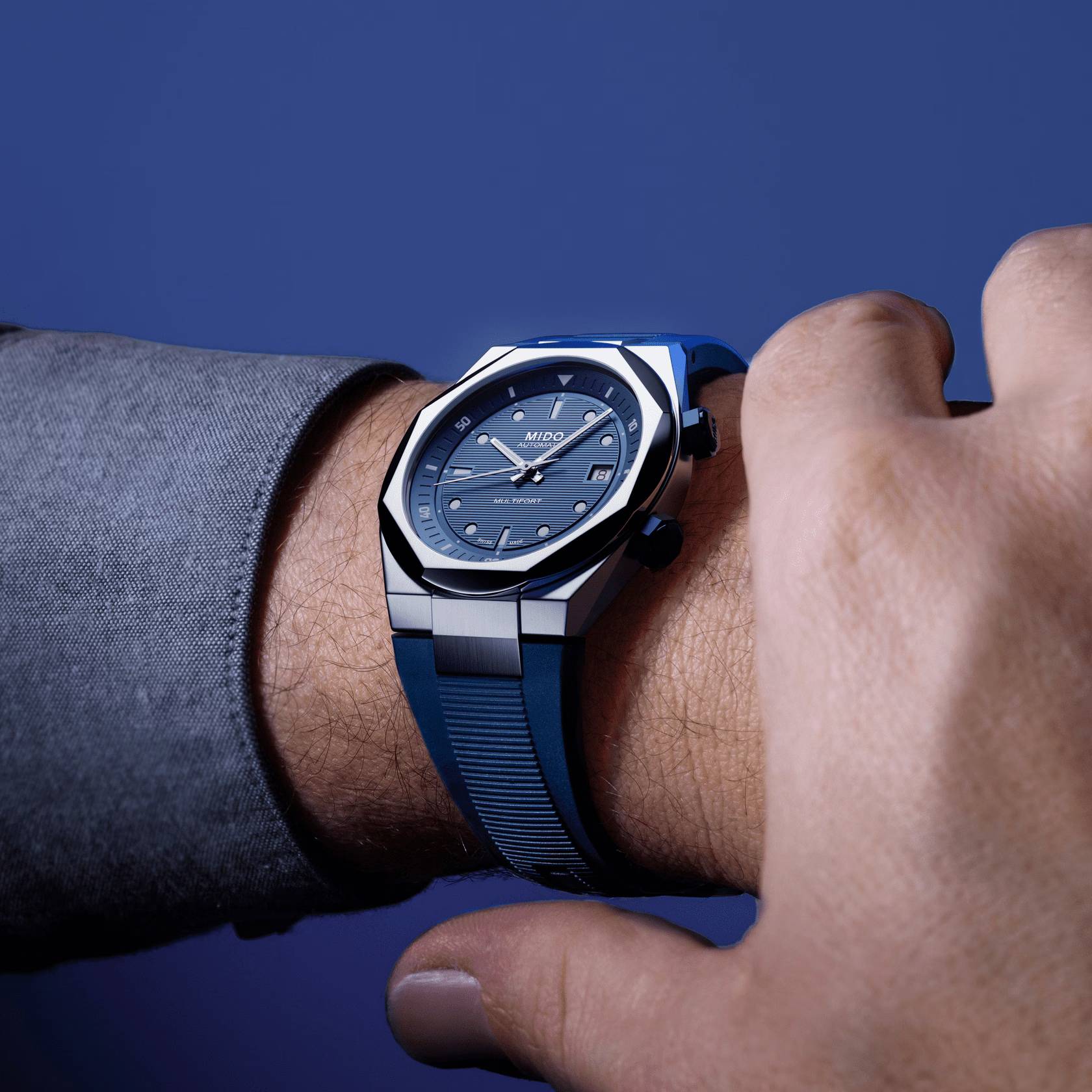 Orologio Uomo Mido Automatico Multifort 8 Due Corone Gomma Blu M0475071704100