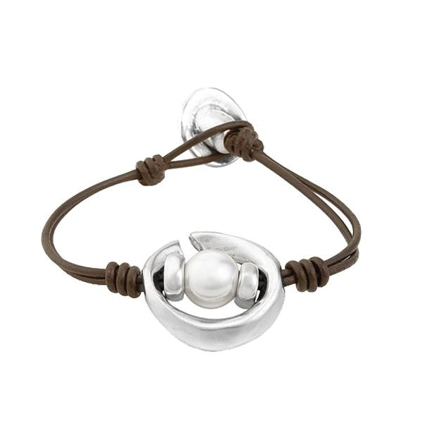 Bracciale Donna In Cuoio Con Perla Centrale Chiusura A Bottone