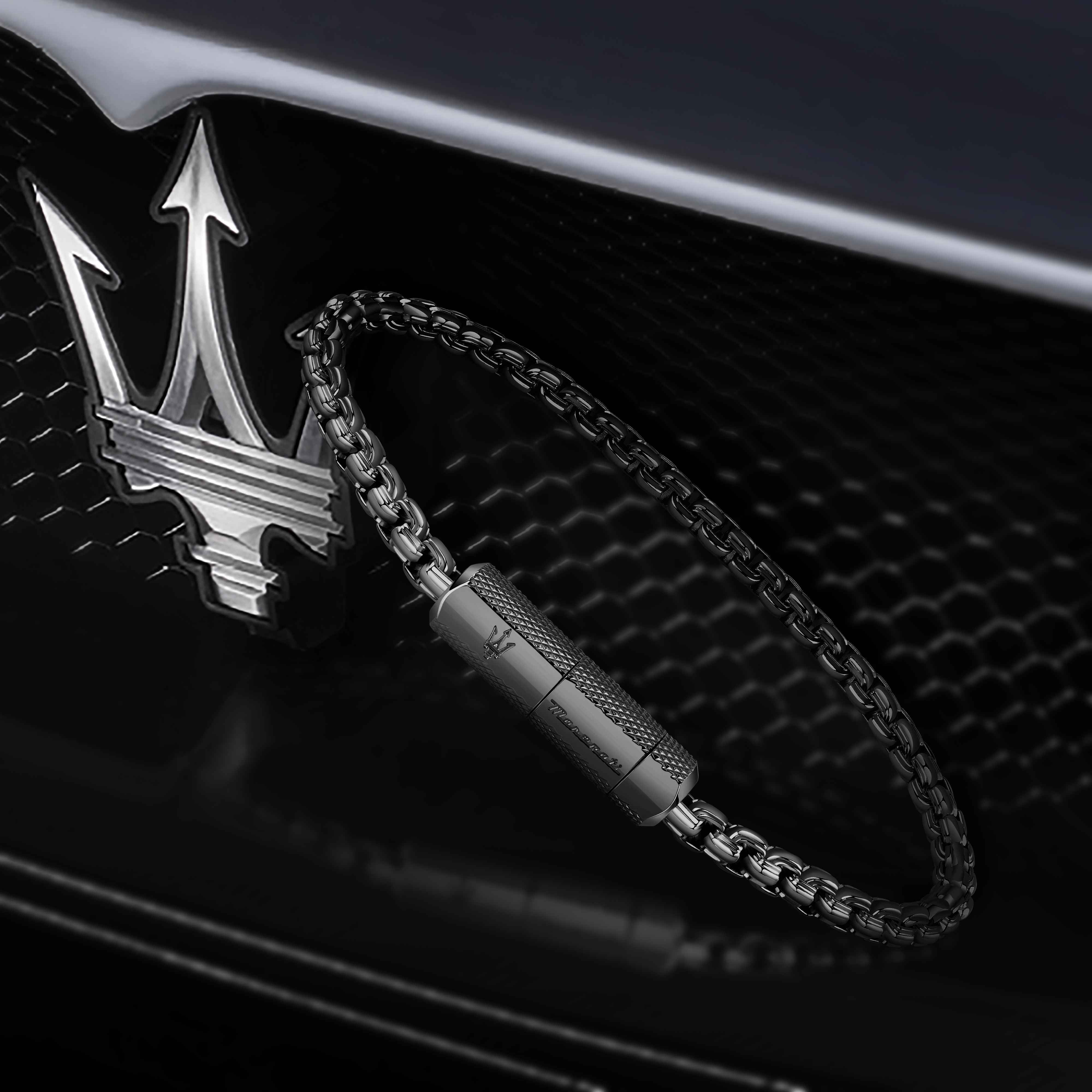 Bracciale Uomo Maserati Acciaio Nero Catena Logo Sfaccettato Calamita JM223ATK23