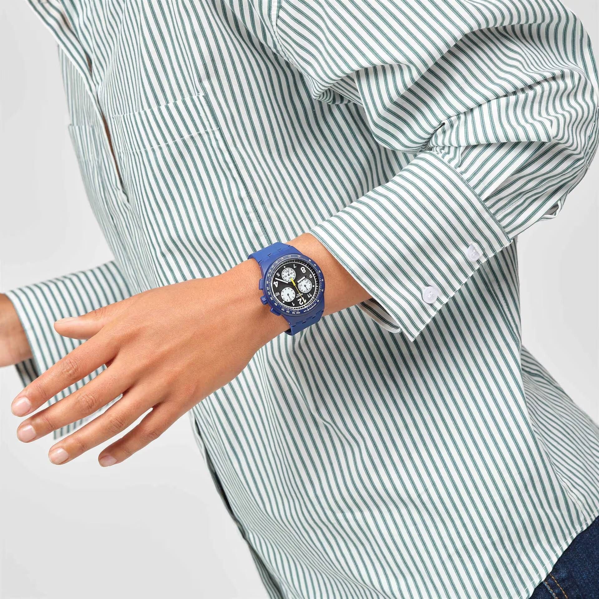 Orologio Unisex Swatch Nothing Basic About Blue Quarzo Cronografo Data SUSN418