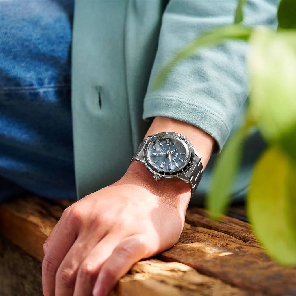 Orologio Uomo Seiko Presage GMT Automatico 60's Style Blu Nero Marrone SSK009J1