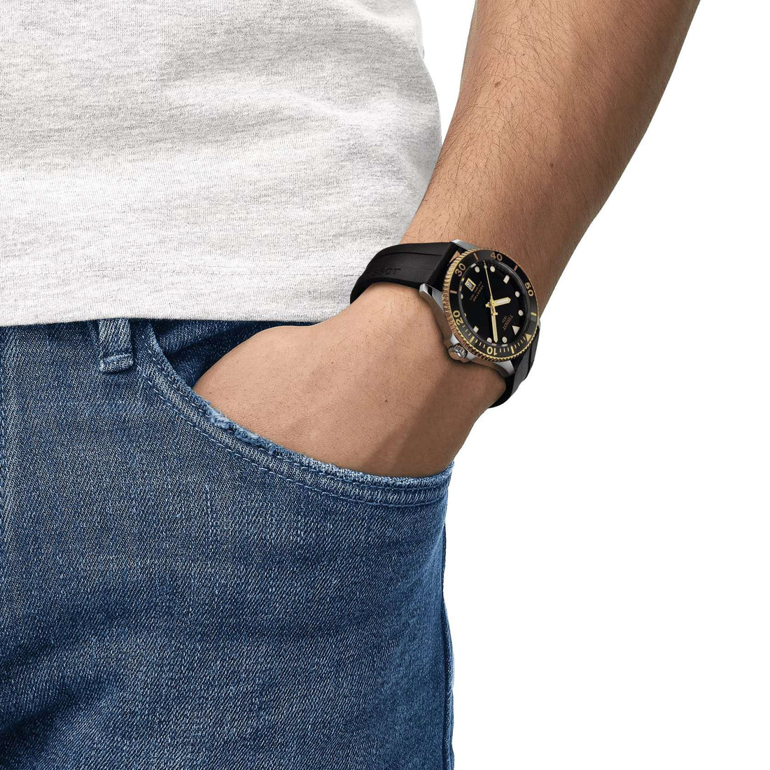 Orologio Uomo Tissot Quarzo Solo Tempo Acciaio Seastar Nero 300 m T1204102705100