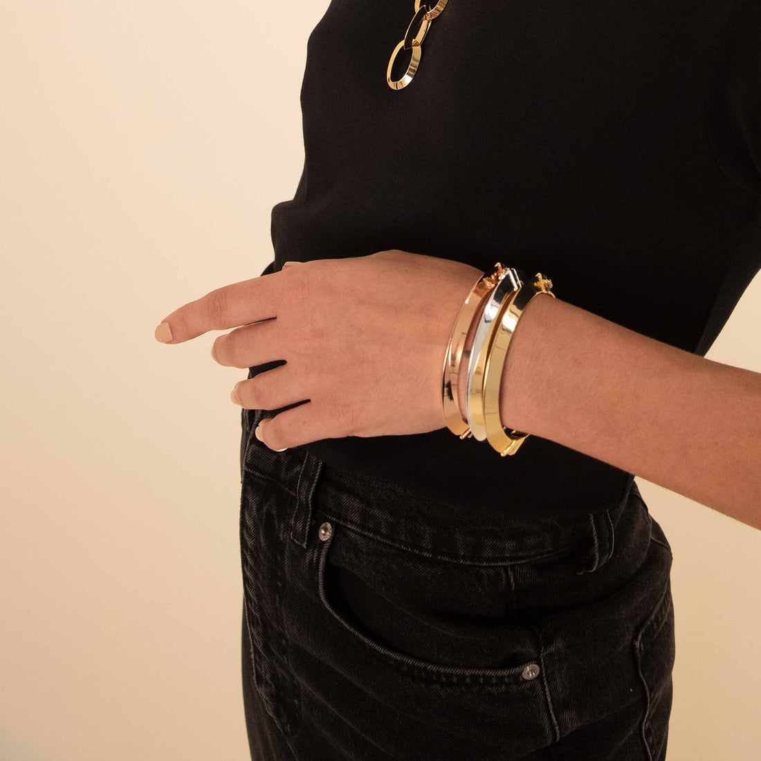 Bracciale Donna Unoaerre Rigido Bronzo Bianco A Tubo Triangolare 532026