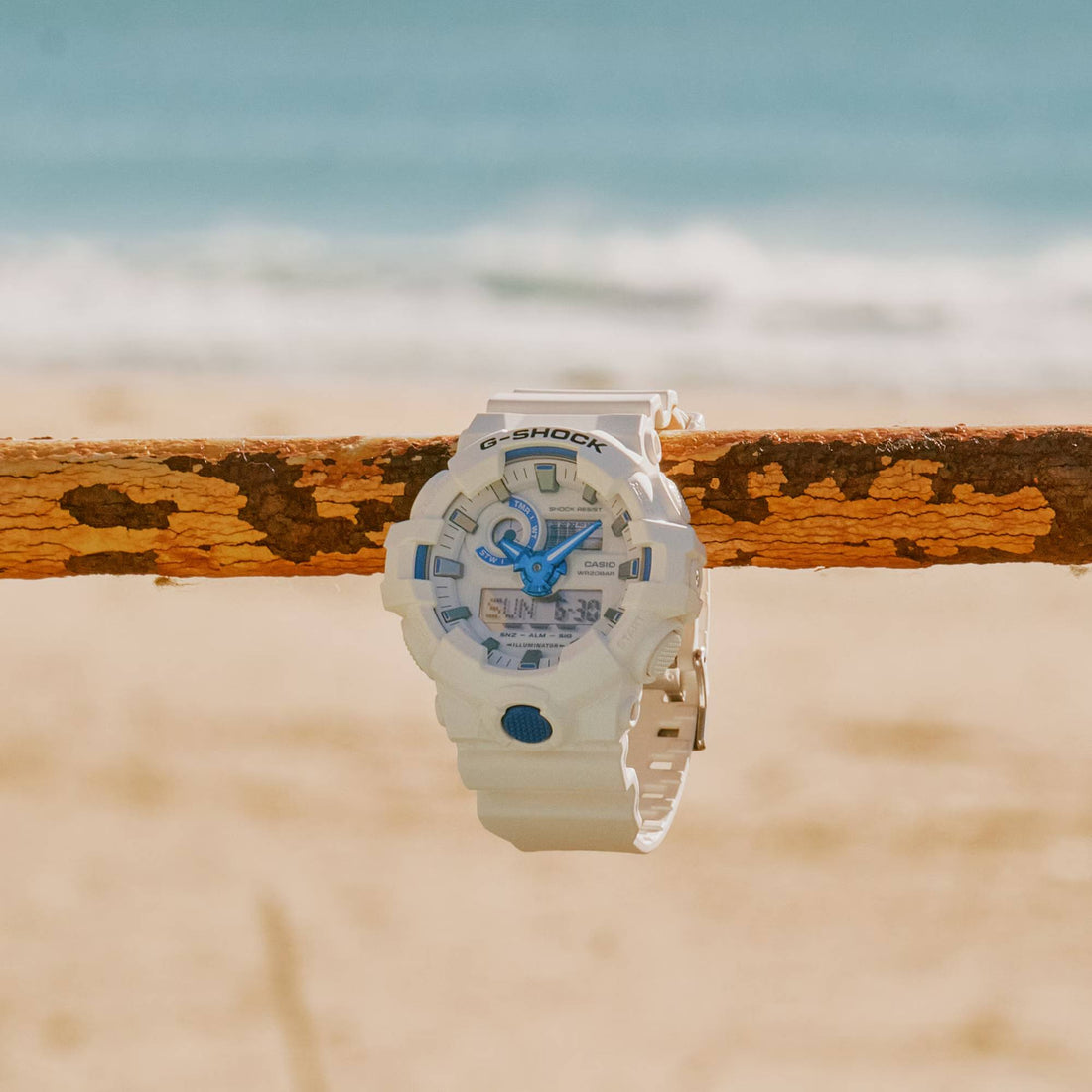Orologio Uomo Casio G-SHOCK Bianco Luminescente GA-700HDS-7AER