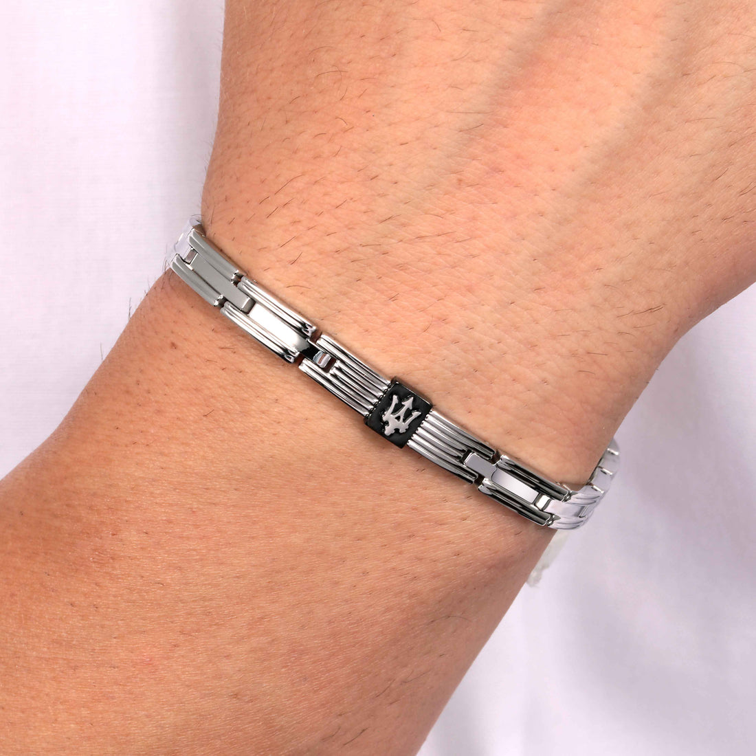 Bracciale Uomo Acciaio Maserati Centrale Logo Tridente Nero JM420ATK04