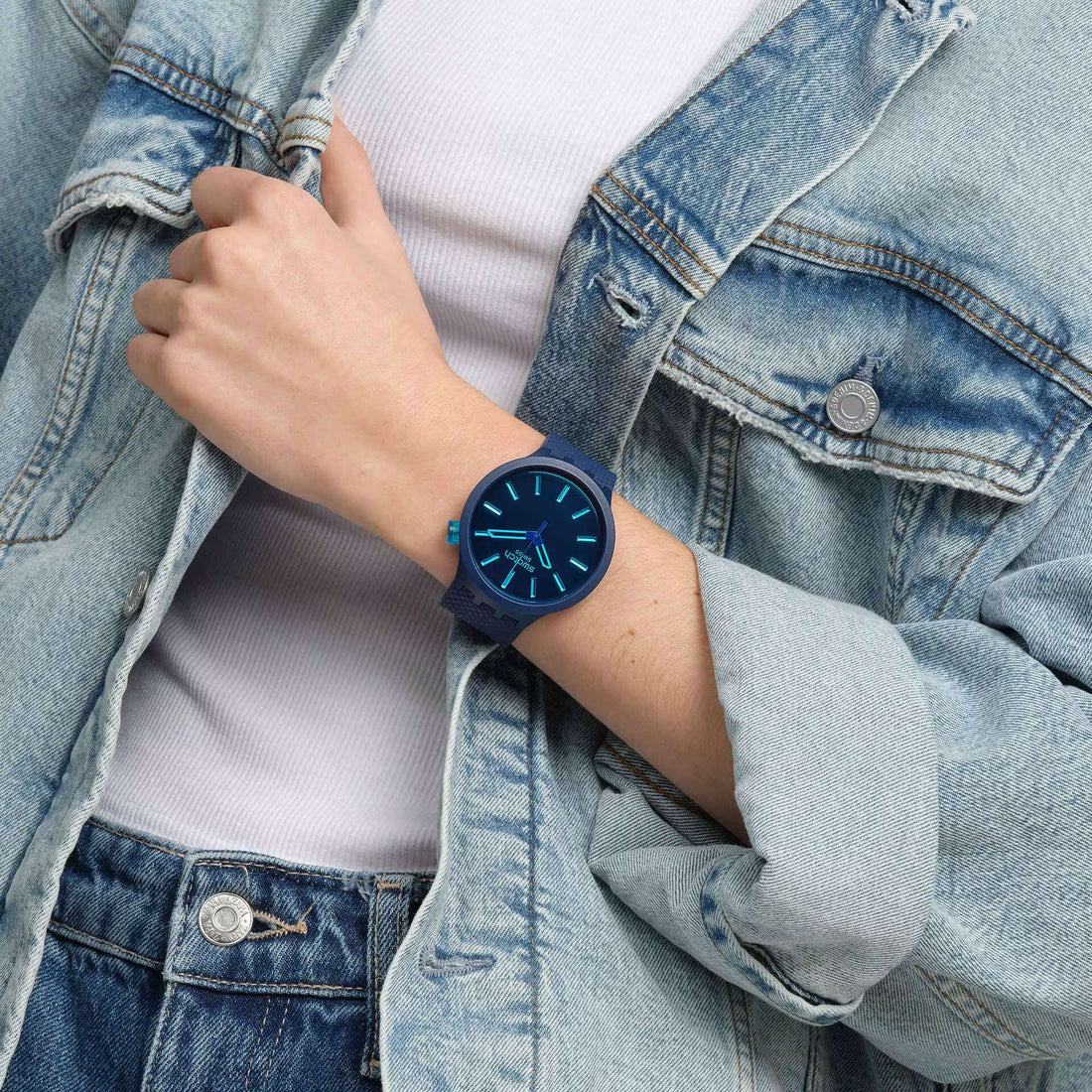 Orologio Unisex Swatch Big Bold Indigo Glow Blu Quarzo SB05N113