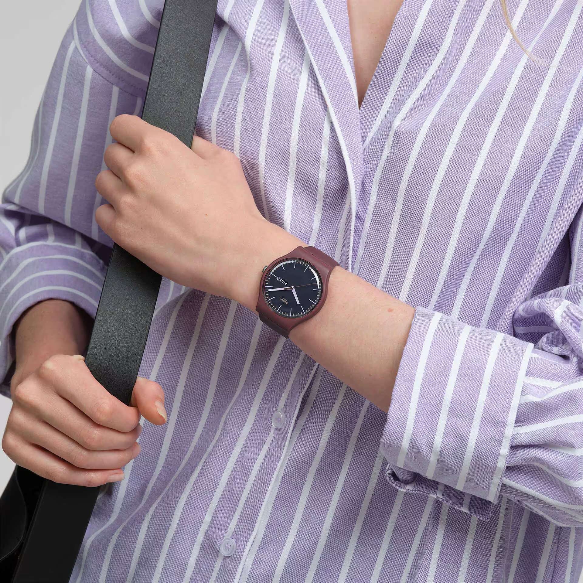 Orologio Unisex Swatch BURGUNDY BERRY Doppia Data Nero Marrone SO29R707