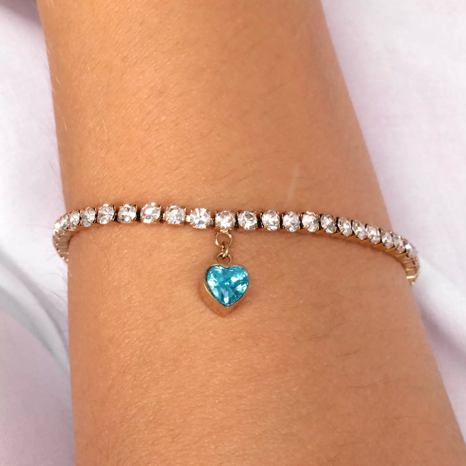 Bracciale Donna La Petite Story Acciaio Dorato Con Charm Cuore Zircone Azzurro LPS05ASD29