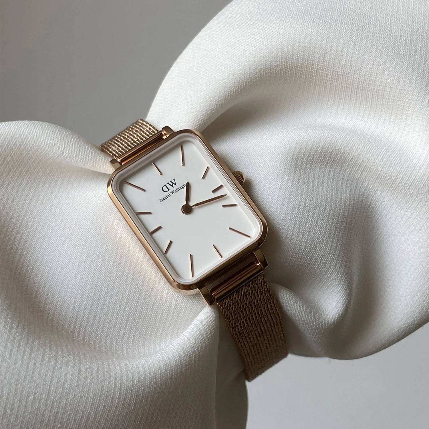 Orologio Donna Daniel Wellington Quadro Cassa 20 x 26 mm Acciaio Rosè DW00100431