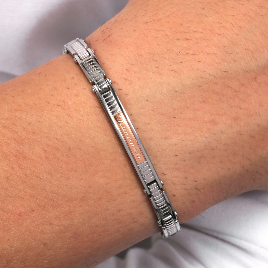 Bracciale Uomo Maserati Semirigido Acciaio Bicolore Targhetta Logo Rosè JM421ATK17