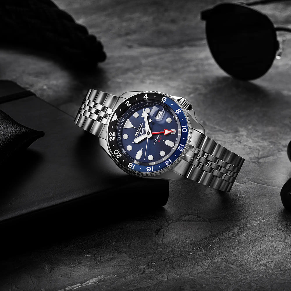 Orologio Uomo Seiko 5 GMT Sport Acciaio Jubilè Automatico Nero Blu Data SSK003K1