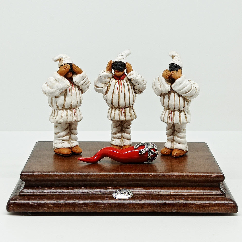 Pulcinella tris Arte Legno Terracotta corno e Argento