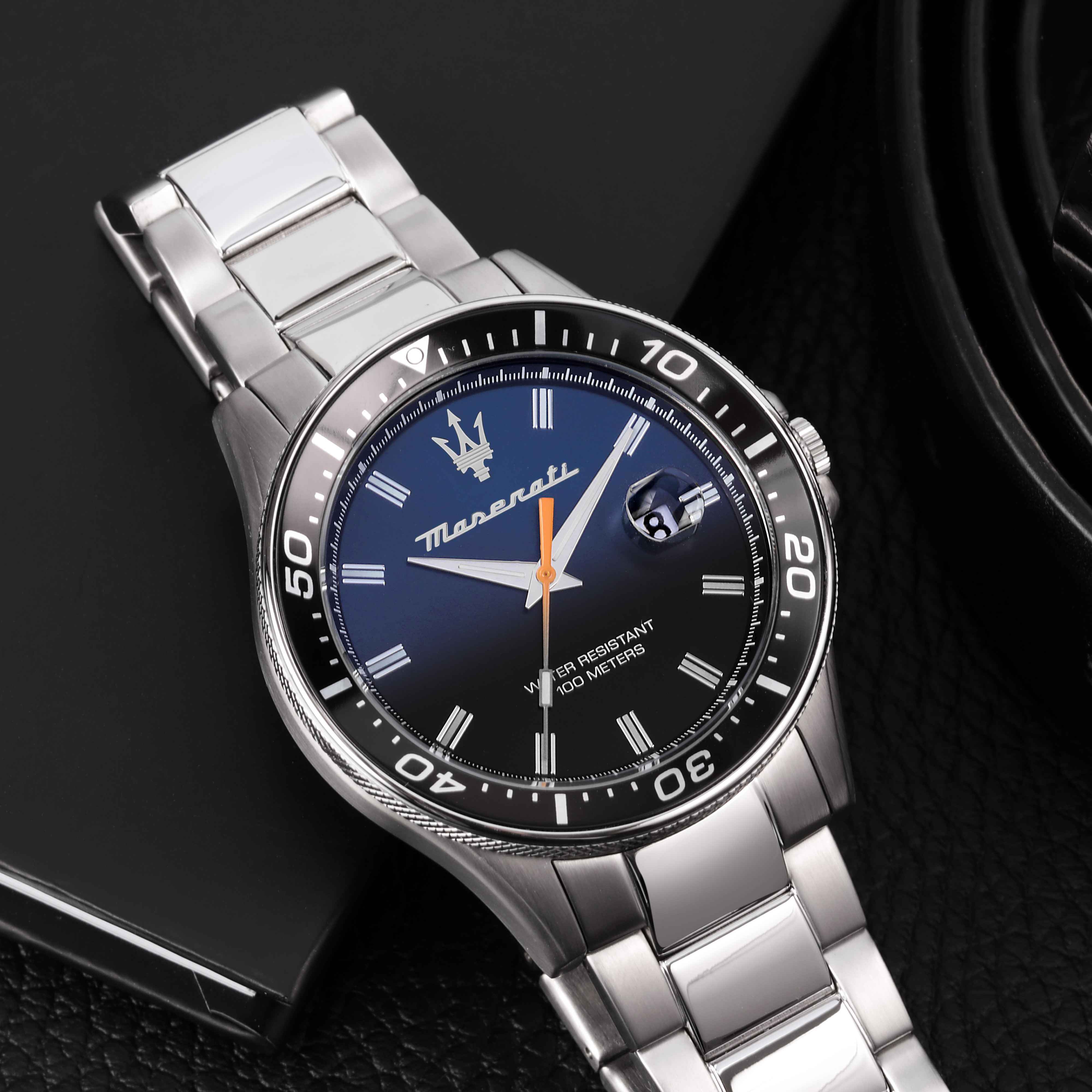 Orologio Uomo Maserati Acciaio Sfida Quarzo Solo Tempo Blu Data R8853140001