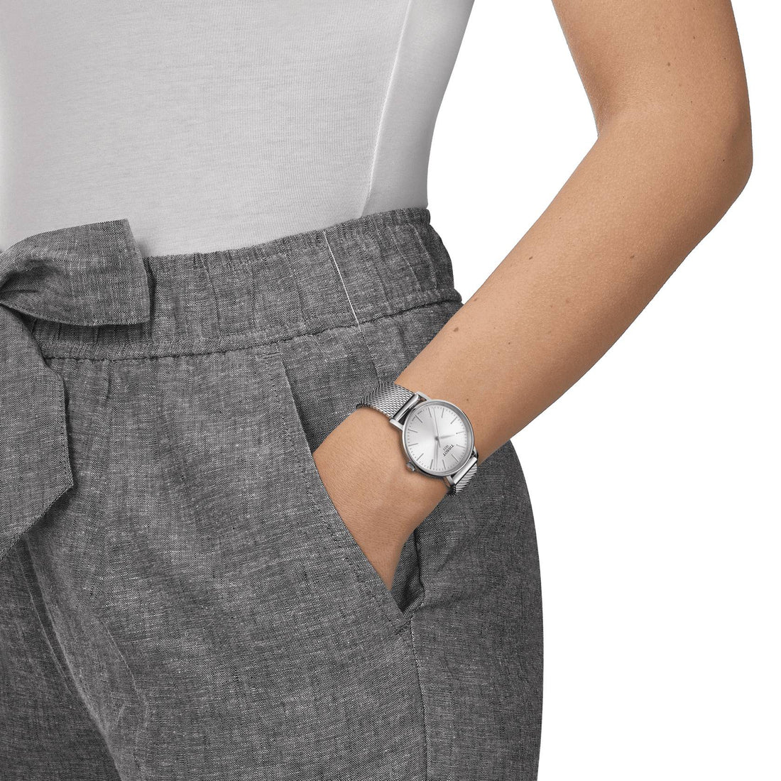 Orologio Donna Tissot Quarzo Solo Tempo Acciaio Maglia Milano T1432101101100