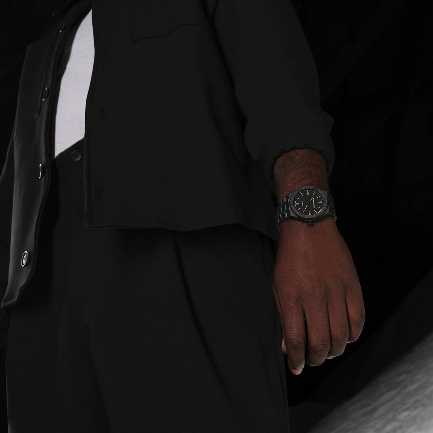 Orologio Uomo Maurice Lacroix Aikon Ceramica Nera Data Automatico AI6008-CRM22-330-2