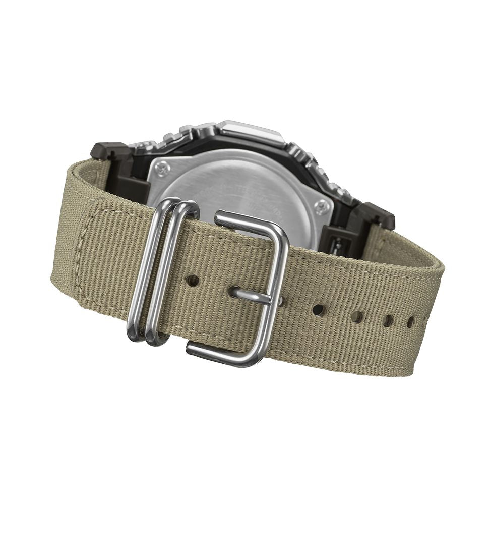 Orologio Uomo Casio G-Shock Acciaio Lucido Tessuto Verde Chiaro GM-2100C-5AER