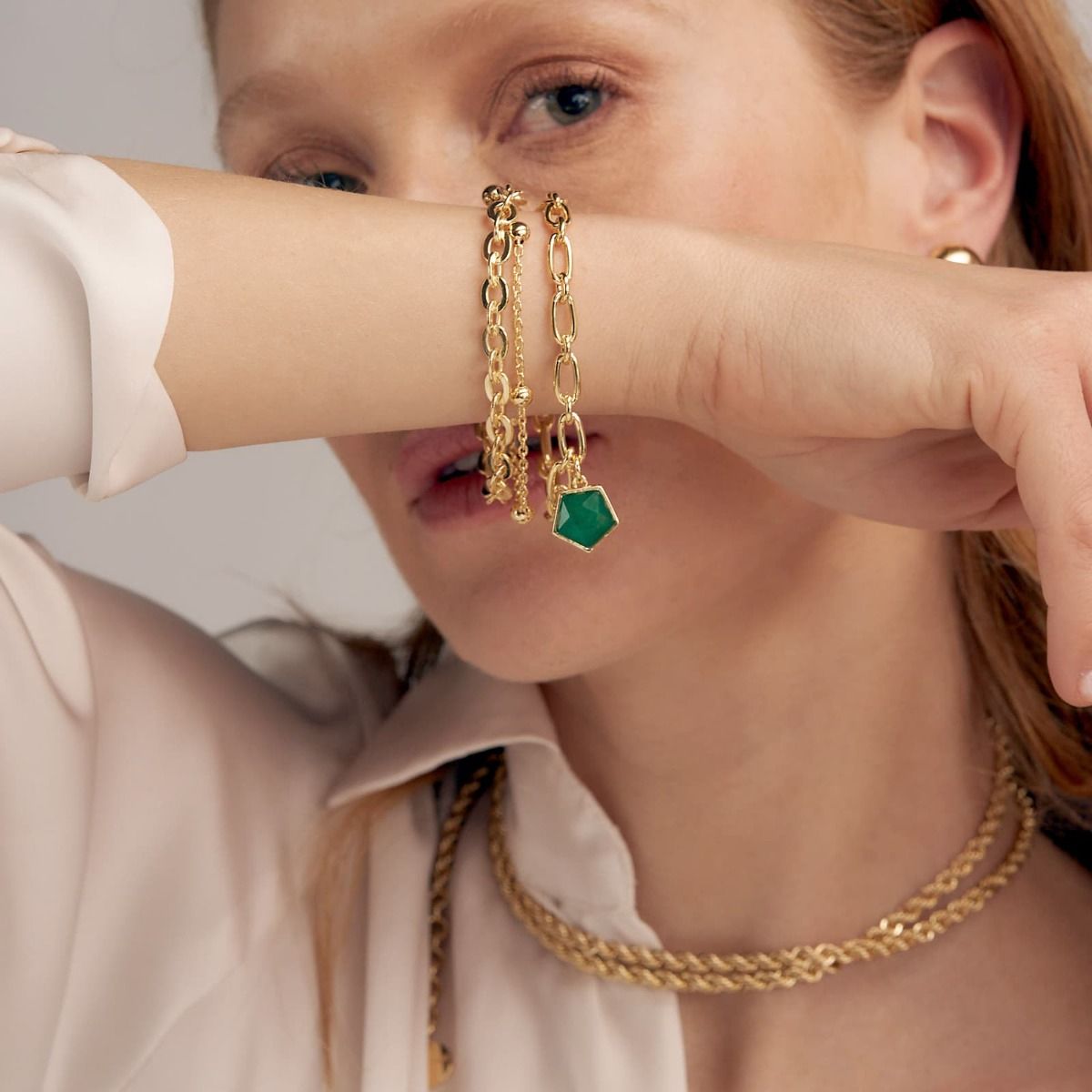 Bracciale Donna Unoaere Bronzo Dorato Catena Tre Fili Zirconi Verdi Gipsy 540238