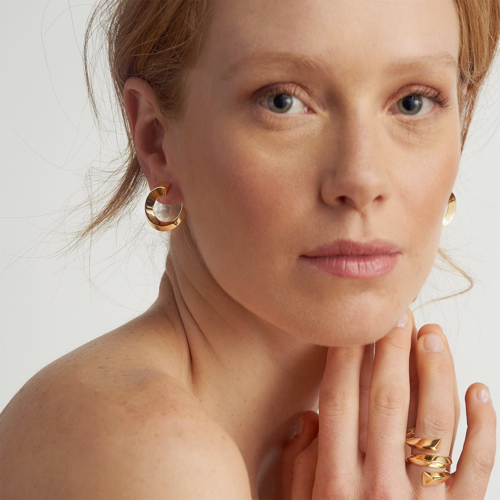 Orecchini Donna Unoaerre Bronzo Dorato Lastra Cerchio Lucido 540189