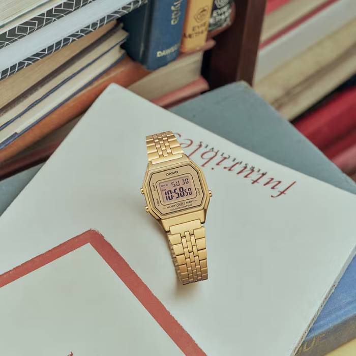Orologio Donna Casio Vintage Acciaio Dorato Quarzo Digitale LA680WEGA-9ER
