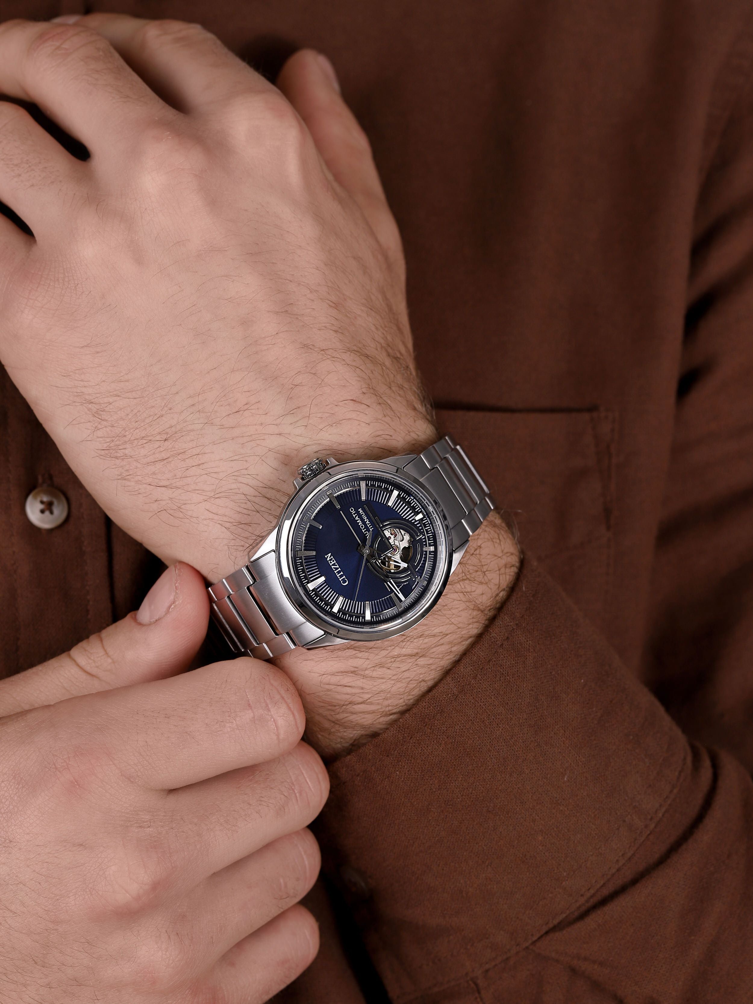 Orologio Uomo Citizen Automatico Blu Open Heart Titanio Satinato NH9120-88L