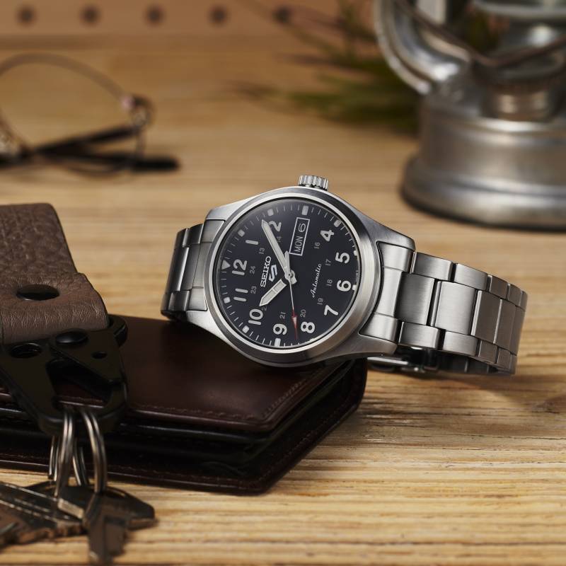 Orologio Uomo Seiko 5 Sport Automatico Doppia Data Nero Acciaio Numeri SRPG27K1