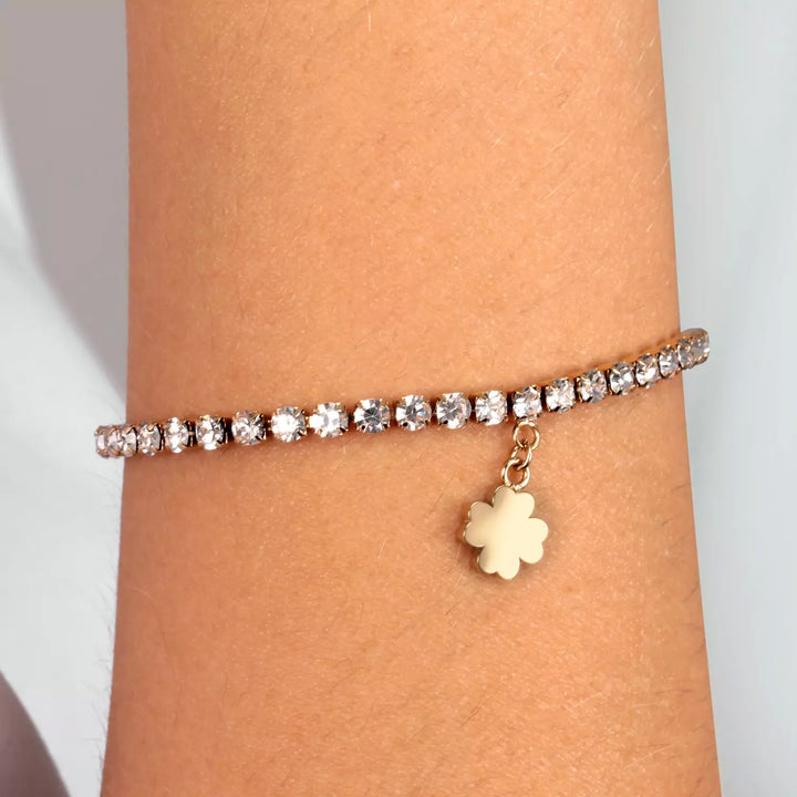 Bracciale Donna La Petite Story Acciaio Dorato Con Zirconi Bianchi E Charm Quadrifoglio LPS05ARR71