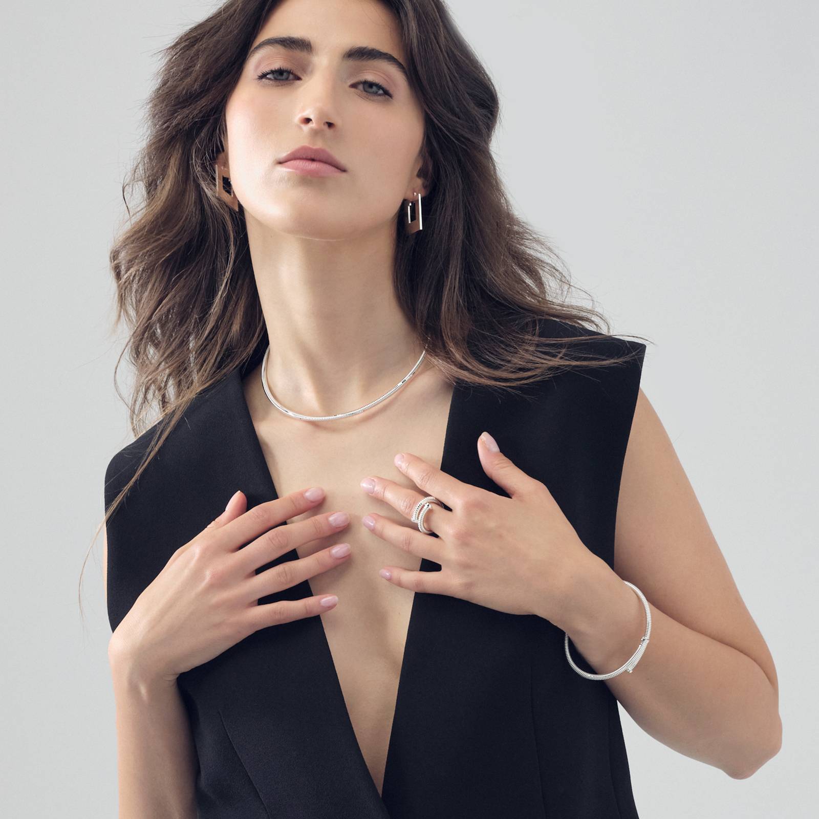 Collana Donna Unoaerre  in Bronzo modello semirigido 566171