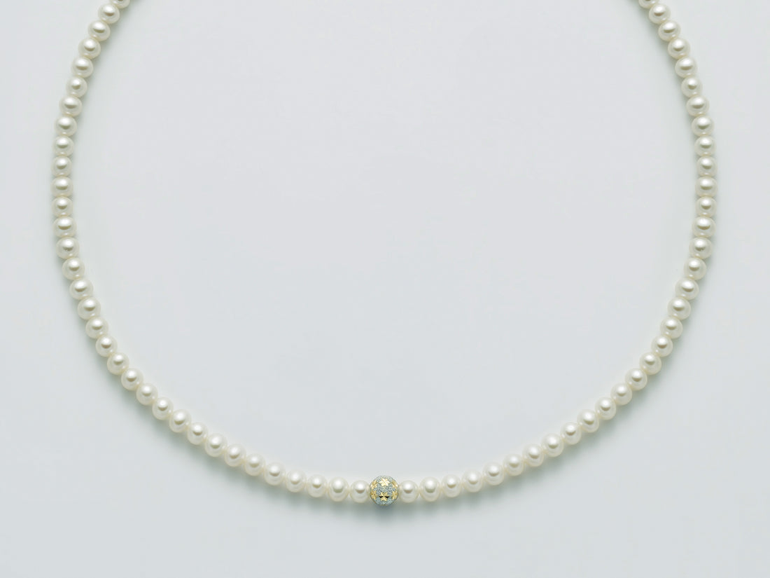 Collana Perle Miluna  Con Un Inserto E Chiusura In Oro Bianco 750 PCL5904v